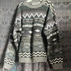 Vintage Women's Gray Patterned Wool Sweater